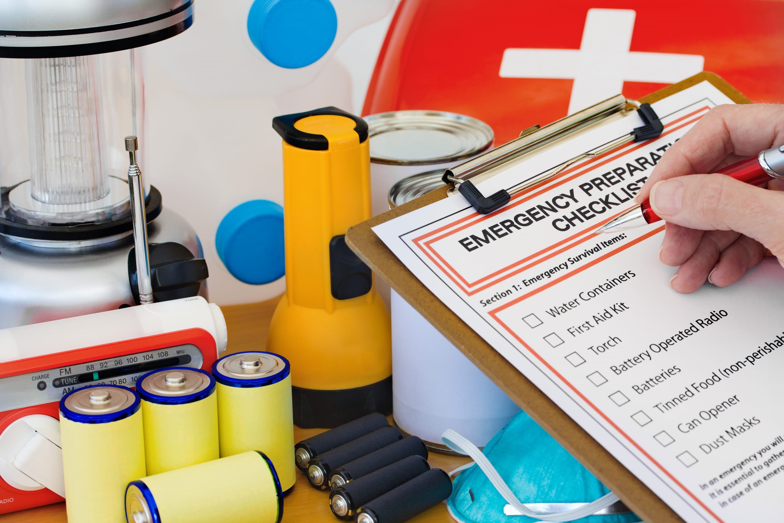 emergency supplies and checklist